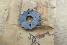 NOS HONDA S90 CT200 C90 SL90 ENGINE DRIVE SPROCKET 14 TOOTH 23801-028-000