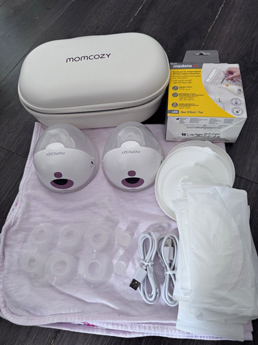 Momcozy breast pump - pump, w/