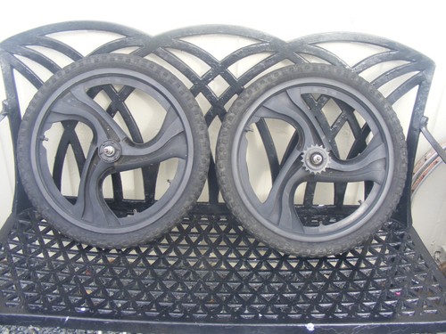 Vintage pair black mag - vintage, of