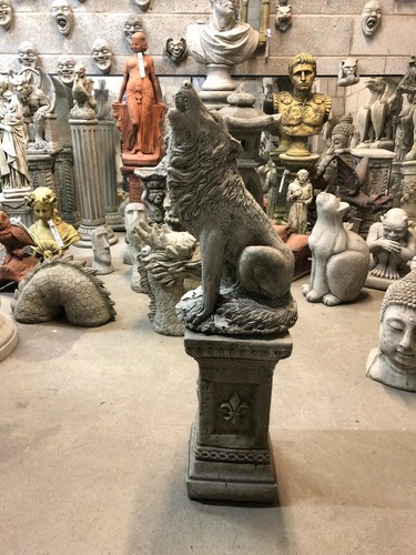 Wolf garden ornament - wolf, on
