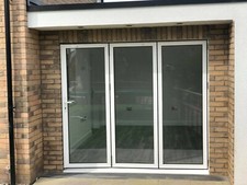 BI-FOLD ALUMINIUM DOOR WHITE-3