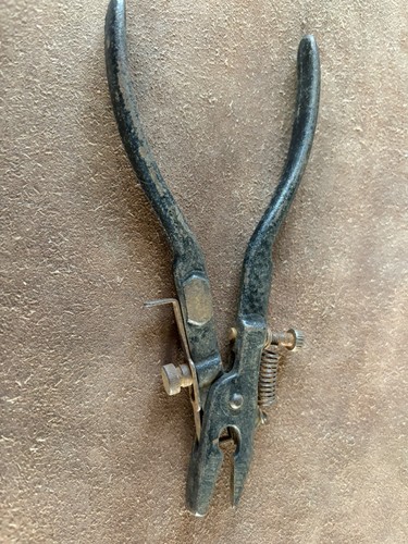 Antique saw set - pliers, made