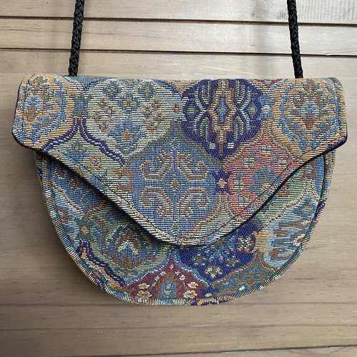 Vintage carpet bags - vintage, rougham