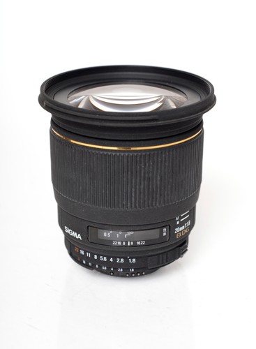 Sigma 20mm ex dg fast - 20mm, d