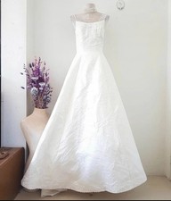 Vintage wedding dress