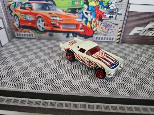 Hot wheels ford - hot,