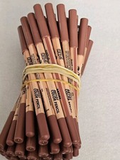 Make Up Forever 606 Forever