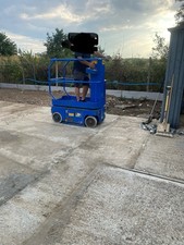 Upright Tm12 platform lift 