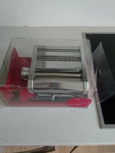Pasta maker machine roller - pasta,