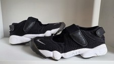 Nike Air Rift Breathe Split Toe Womens Barefoot Trainers Black White Size UK 3.5