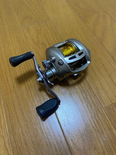 Daiwa alphas 150h fishing reel - daiwa,