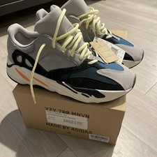Adidas Yeezy Boost 700 Wave