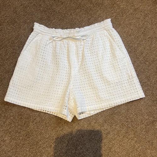 Women pretty white shorts - women's,