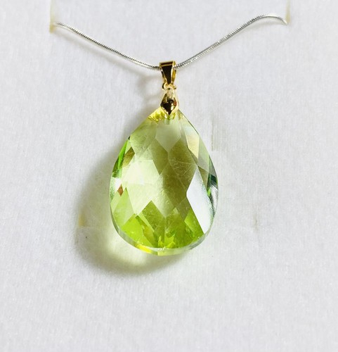 Stunning peridot green crystal - peridot,