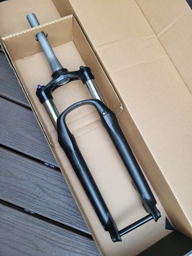 Suntour xcm thru axle - 32,