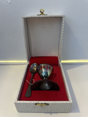 Silver plated egg cup - egg, spoon