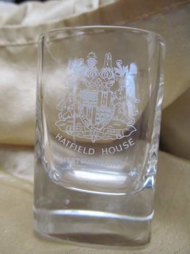 Vintage hatfield house - hatfield,