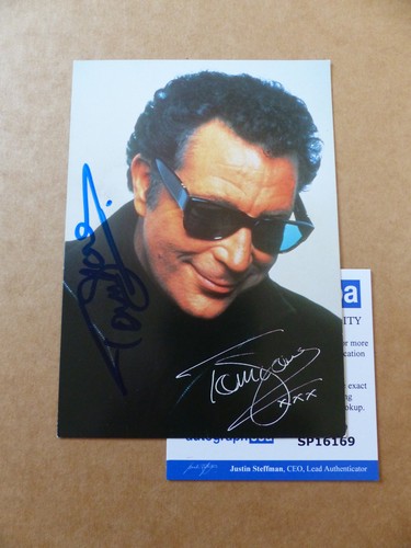 Tom jones signed autograph - jones,