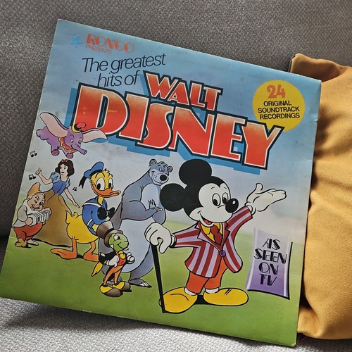 The greatest hits walt - hits, of