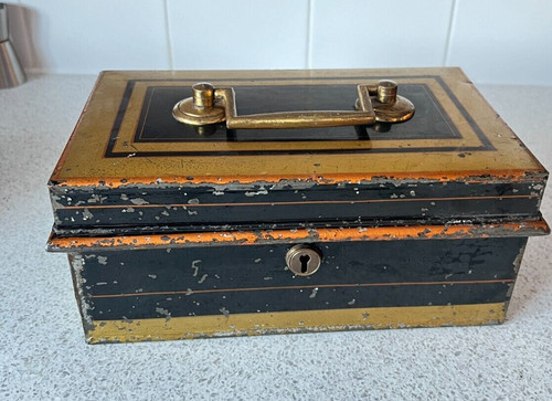 Antique metal cash box - box, key