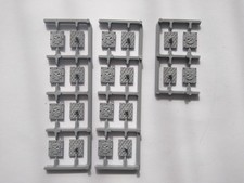 Warhammer Orcs & Goblins- 20x Goblin Shields (A). Classic plastic. OOP