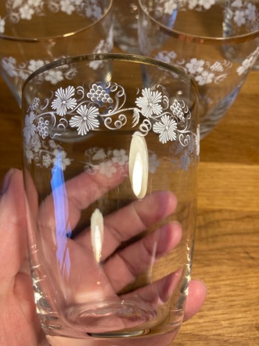 Set vintage hand - of, blown