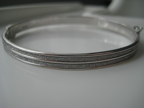 Gold hinged bangle 4mm - hinged, 9