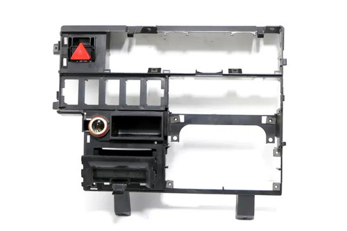Frame around ashtray - t4,