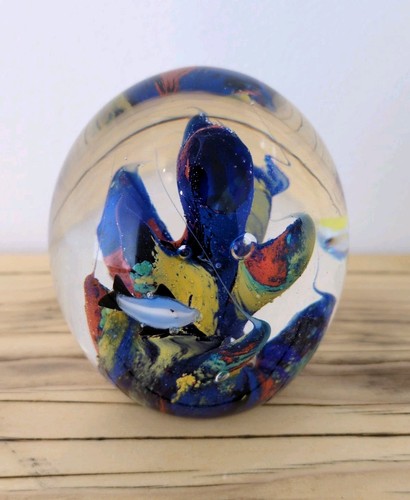 Art glass aquarium paperweight - glass,