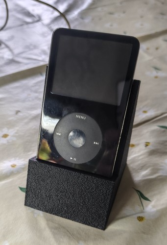 Apple ipod classic 5th gen - ipod,