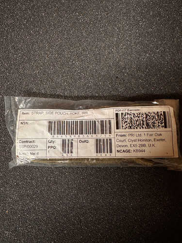 Strap side pouch yoke - strap,