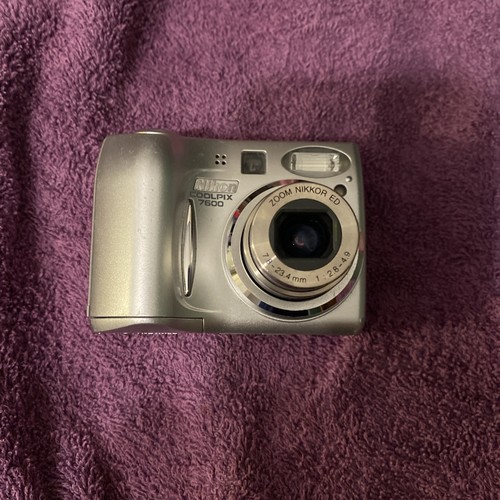 Nikon digital camera coolpix - nikon,