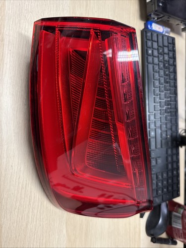 Audi saloon outer - 8v, tail