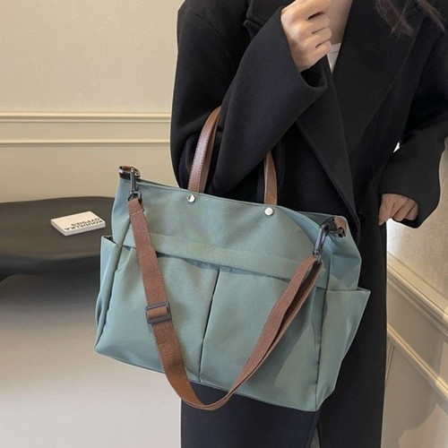 Large capacity handbag - capacity,