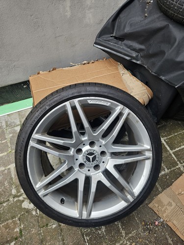 Genuine mercedes w212 - 19",