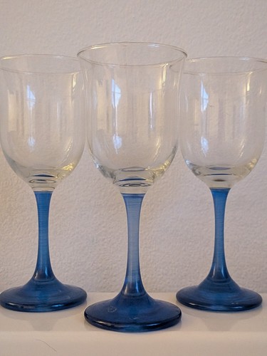 Clear glass wine glasses set - glass,
