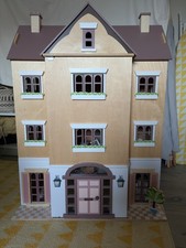 Tender Leaf Fantail  Hall