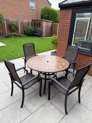 Hartman garden table - , and