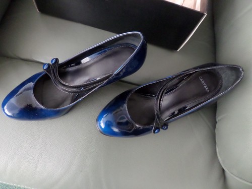 Ladies size heeled shoes by - size,