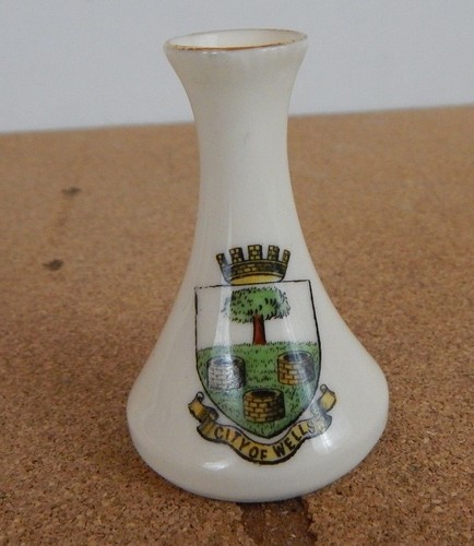 Crested ware carlton china - ,