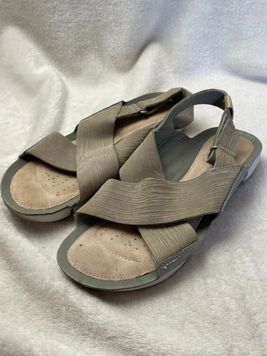 Clarks trigenic beige sandals - clarks,