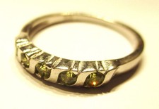 STERLING SILVER 5 STONE SPARKLING PERIDOT DRESS RING SIZE P