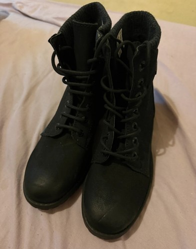 Ladies boots fire trap size - boots,
