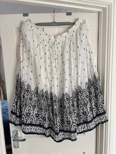 Casual hippy gypsy - bm,