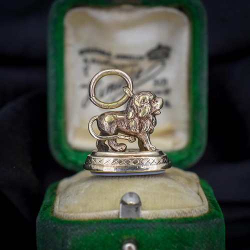 Antique lion ornate - ornate, sardonyx
