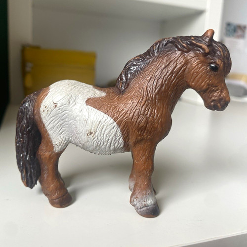 Brown and white - brown,