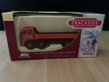 Less trackside DG176012 -