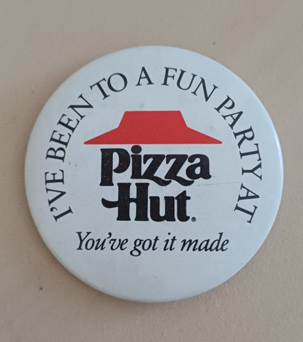 Pizza hut button - pizza, badge