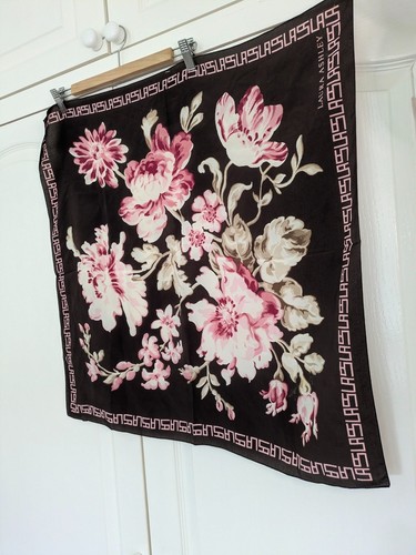 Vintage laura ashley - ashley, square