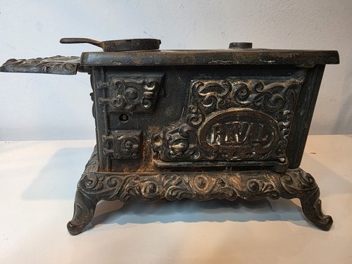 Antique rival cast - rival,